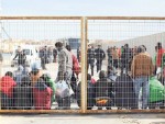 ИЗБЕГЛИЦЕ У БАРАКАМА БУХЕНВАЛДА: Исламска држава прети са 500.000 миграната