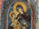 ВЕКОВИ КАРАНСКЕ БЕЛЕ ЦРКВЕ: Богородица Тројеручица јединствена фреско-икона у византијско-српској уметности средњег века