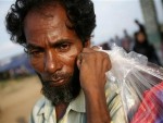 БЕЗ ХРАНЕ И ВОДЕ: Више 700 миграната искрацало се на обалу Индонезије