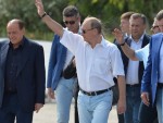 БЕРЛУСКОНИ: Путин први међу светским лидерима