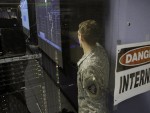 “ПАМЕТНЕ БОМБЕ”: Пентагон у тајности развија убитачно сајбер оружје