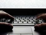 АМЕРИЧКИ ПОЛИТИКОЛОГ: Велики сајбер напад на француске службе уочи напада у Паризу
