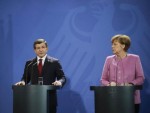 ПОЛИТИКО: Меркелова губи вријеме у преговорима са Турском
