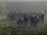 ЗАГЛАВЉЕНИ НА ГРАНИЦИ: Хрватска не пропушта избјеглице из Србије