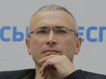 ЏАБЕ ТРОШИ ПАРЕ: Ходорковски покушава да „створи“ наследника Путину
