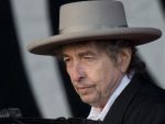 СТОКХОЛМ: Боб Дилан добитник Нобелове награде за књижевност