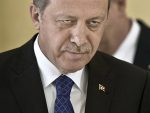 НЕПРИЈАТЕЉИ ТУРСКЕ: Ердоган позвао Турке да гласају против Меркелове