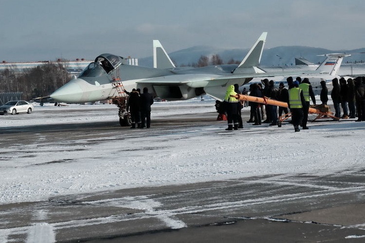 Показать сухой. Остров Итуруп аэродром Буревестник. Авиационный завод Комсомольск на Амуре. Су 57 Комсомольск-на-Амуре. Буревестник (аэропорт).