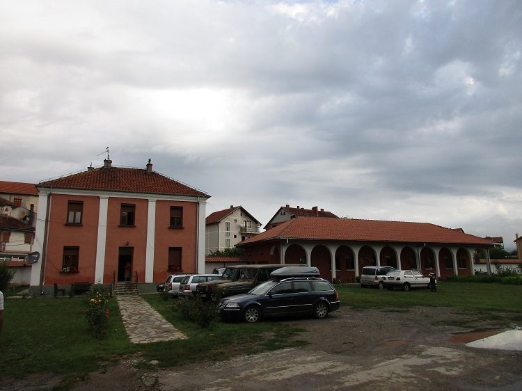 СРПСКА КАНДИЛА НА КОСОВУ: Црква Светог Илије у Вучитрну