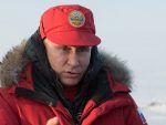 ПУТИН: Заштити националне интересе на Арктику