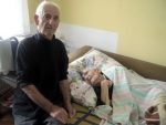 ПРИЧА КОЈА ЦЕПА СРЦЕ: 71 годину су у браку – да би је лечио, он је у 93. години надничар