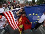 СТРАХ ОД УТИЦАЈА РУСИЈЕ: Американци решавају спор око имена Македоније?