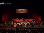 САВА ЦЕНТАР НА НОГАМА: Када солиста хора „Александров“ запева „Јеремију“