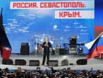 ПУТИН НА КРИМУ: Захваљујући вашој одлуци Севастопољ и Крим дошли су натраг у кућу наше мајке Русије