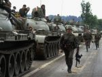 АМЕРИЧКИ РЕЖИСЕР: Ратове у Србији и Босни иницирале САД да би учврстиле НАТО као глобалну офанзивну силу