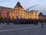 ХРИСТЕ БОЖЕ, РАСПЕТИ И СВЕТИ: Песма косовских јунака одзвања Црвеним тргом у Москви: Српски војници вежбају за параду