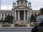 НОВИ ЗАКОН У СРБИЈИ: За неношење маске могућа и затворска казна од пет дана