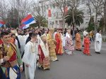 „Весели се српски роде“: Одјекивало је Подгорицом на великој литији