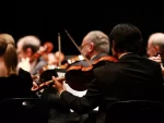 “ПОТПУНИ ИДИОТИ”: Британски оркестар избацио увертиру Чајковског из програма!