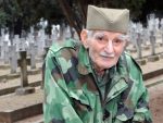 ДЕДА ЂОРЂЕ НАПУНИО 94 ГОДИНЕ: Више од шест деценија чува Зејтинлик и сени српских хероја