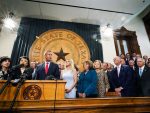 Републиканци Тексаса траже у 2023. референдум о издвајању из САД