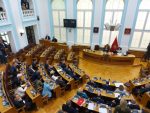 Парламентарна већина у Црној Гори скупила потписе за смјену Ђукановића