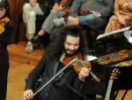 Овације на Коларцу за виртуоза на виолини: Немања Радуловић одушевио Београђане