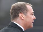 Медведев: Нестаје свијет “дједице Бајдена”