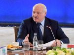Лукашенко: Ако Кијев не почне преговоре са Русијом – Украјина ће бити уништена