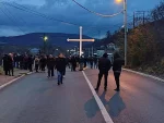 Вучић: Срби уклањају барикаде, ако се настави терор Приштине, затварају север Косова