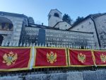 Црногорске заставе на манастиру: Шта је Цетиње било и шта ће бити