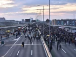 Нови протест „Србија против насиља“ у Београду, блокирана „Газела“
