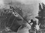 Рат сећањима: Како је ЕУ изједначила СССР и Трећи рајх