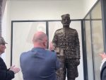 Над Врачаром жива ватра сева: Отворен музеј и откривен споменик Дражи Михаиловићу