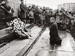 Њемачки канцелар Вили Брант се поклонио жртвама нацизма у Варшави
