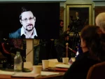 Сноуден: Британија нема право да изручи Асанжа Америци