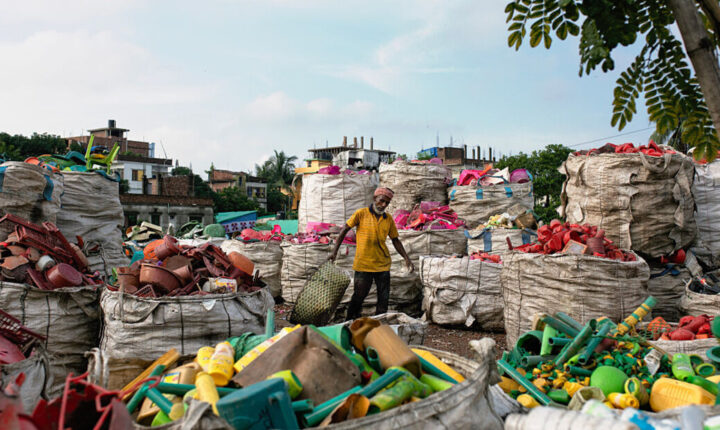 Упозоравајући подаци: Осам милијарди тона пластике загађује планету