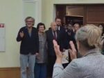 Овације за Професора: Како су студенти “Ломоносова” дочекали Кустурицу у Москви
