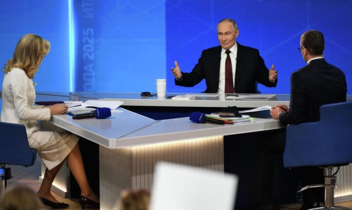 Путин: Русија спремна да заврши сукоб у Украјини мирним путем, Кијев одбија