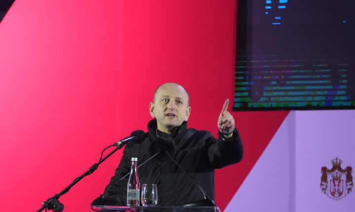 Кнежевић: Шта мени дође мој син који је рођен у Београду